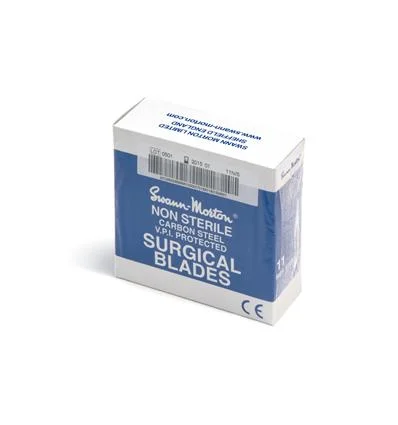 Bisturís Morton Nº 11 Las cuchillas de bisturí Nº11 son hojas triangulares alargadas y finas, con una punta resistente y afilada. Son una herramienta de precisión fiable y de calidad. Ideales para practicar incisiones de punción. No están esterilizadas. Este modelo se adapta perfectamente al mango Nº3 para bisturí de la misma marca. Caja de 20 sobres Marca: Morton