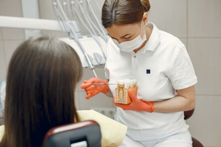 Hilos retractores gingivales