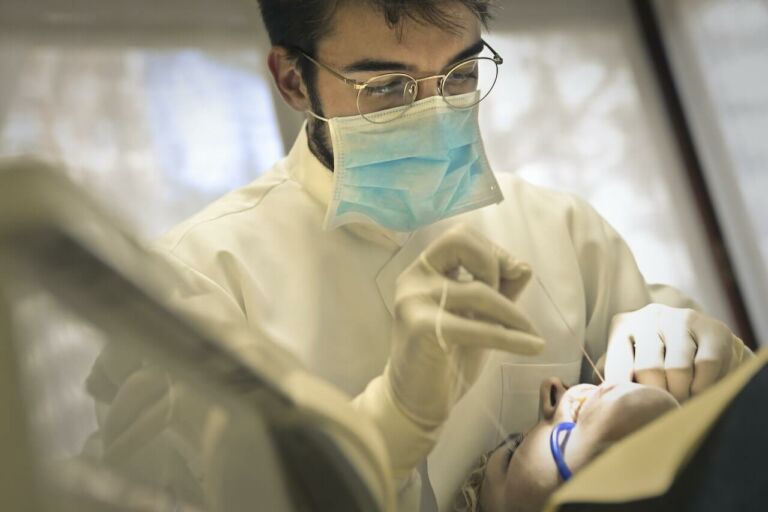 Sutura dental