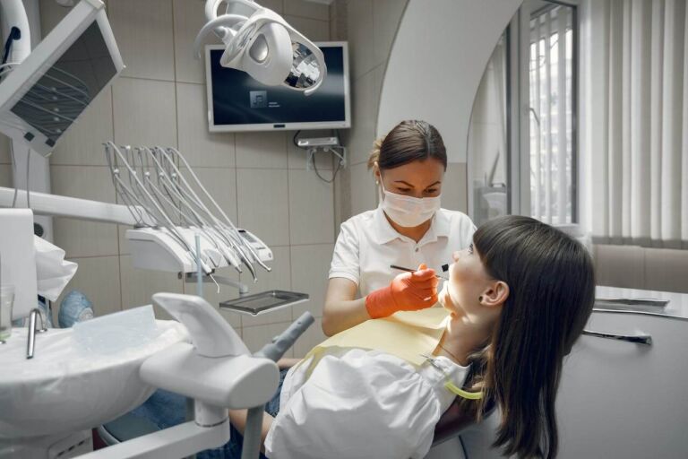 Lámparas quirúrgicas dentales