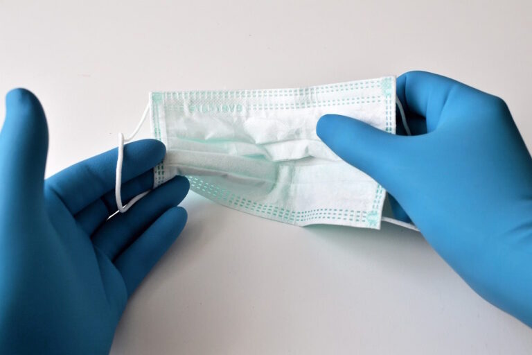 Tipos de guantes para clínicas dentales