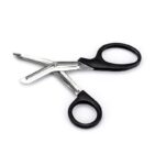 Tijera para cortar vendajes en situaciones de emergencia