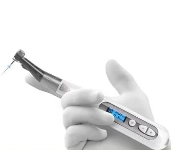 Motor de endodoncia inalámbrico TRI AUTO mini y su ergonomía